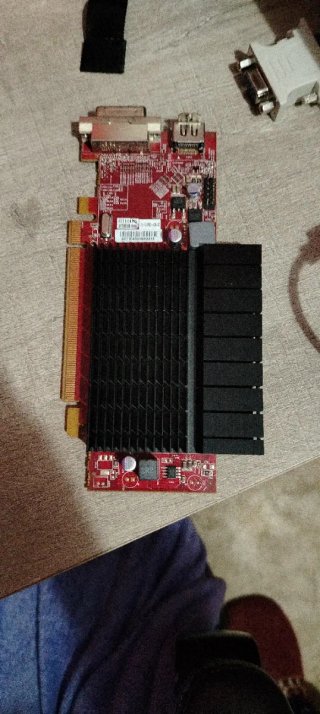 HP Compaq 6300 SFF Pro + Monitor + Tarjeta Gráfica