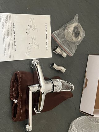 Rubinetto da cucina in metallo cromato