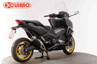 HONDA FORZA 750