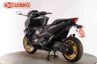 HONDA FORZA 750