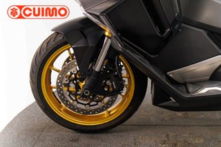 HONDA FORZA 750