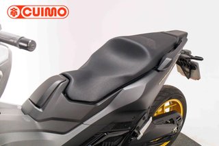HONDA FORZA 750