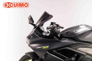 TRIUMPH DAYTONA 660