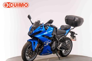SUZUKI GSX-8R