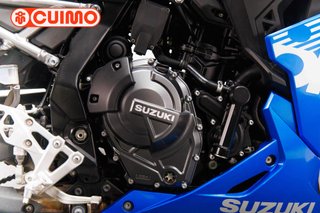 SUZUKI GSX-8R