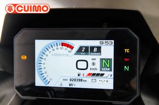 SUZUKI GSX-8R
