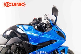 SUZUKI GSX-8R