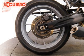 SUZUKI GSX-8R
