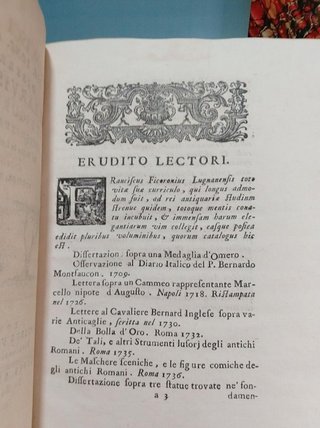 Facsímil “De larvis scenicis et figuris comicis de Francesco de Ficoroni . Roma, 1754”.