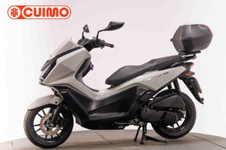 KYMCO SKYTOWN 125
