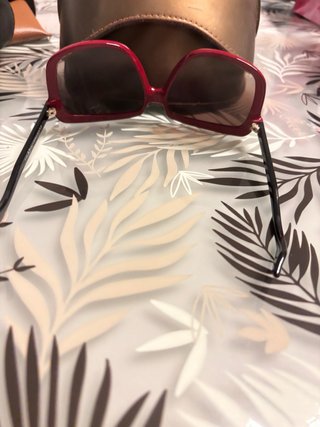 Occhiali da sole Gucci Rossi