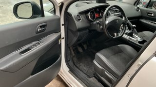 Peugeot 3008 Allure 1.2 PureTech 130 - Año 2015