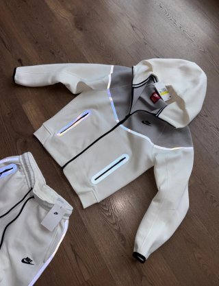 Conjunto Nike Tech