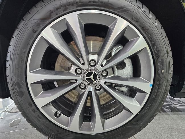 Mercedes-Benz Clase V 2024, foto 15
