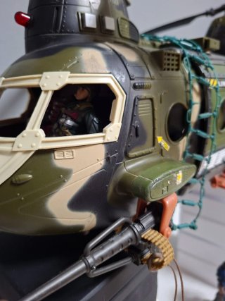 Helicóptero Chap Mei Chinook HC47