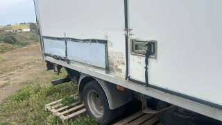Nissan Atleon 2006