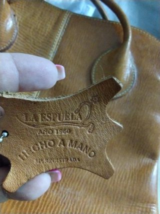 Bolso de cuero marrón