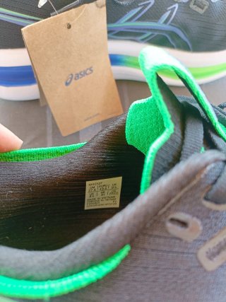 Asics Gel Nimbus 28 Talla 43.5 Nuevas con etiqueta