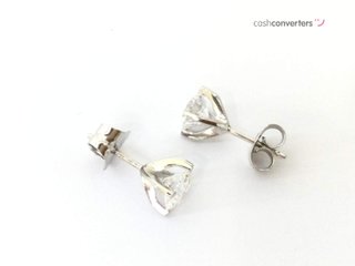 pendientes oro 18k con diamante de laboratorio