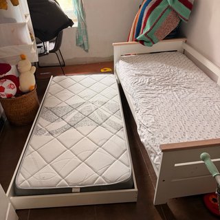Cama nido blanca y madera