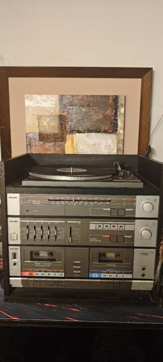 Equipo de música Philips F1552 con tocadiscos
