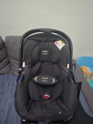 2 Sillas coche bebé Maxi-Cosi Axxkid y silla niño