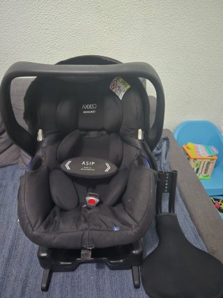 2 Sillas coche bebé Maxi-Cosi Axxkid y silla niño