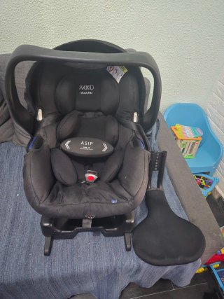 2 Sillas coche bebé Maxi-Cosi Axxkid y silla niño