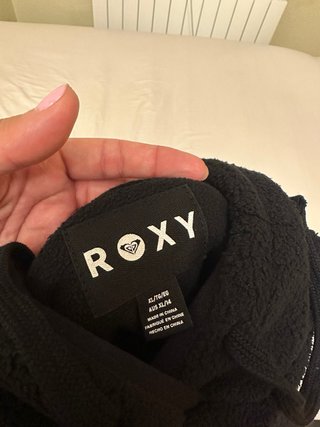 Sudadera Roxy Terciopelo Negra MUJER. Con ETIQUETA