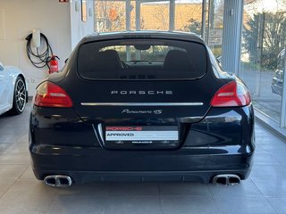 Porsche Panamera 4S PDK 4.8 V8 400 CV