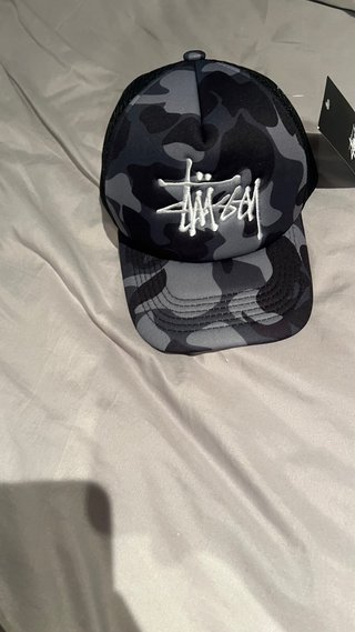 Gorra Stussy x Bape Camuflaje Negra Gris
