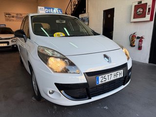 Renault Scenic 2011