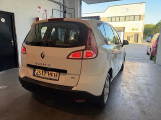 Renault Scenic 2011