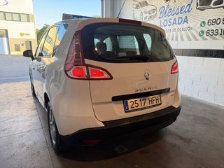Renault Scenic 2011