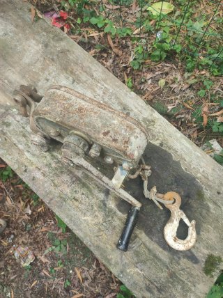Tractel de arrastre antiguo