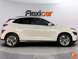 Hyundai Kona 100kW EV Maxx