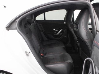 MERCEDES CLA 1.3 CLA 200 163 4P