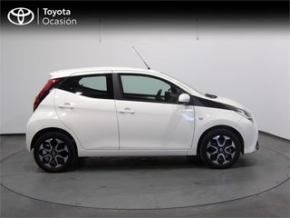 TOYOTA Aygo 1.0 70 x-play