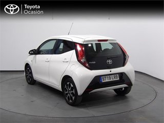 TOYOTA Aygo 1.0 70 x-play