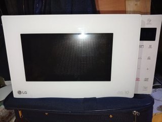 Horno Microondas LG MH6535GDH
