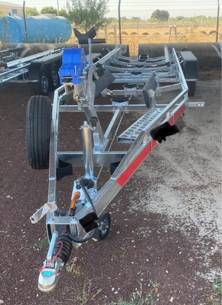Remolque náutico 8m 3 ejes 3500kg,Nuevo a estrenar