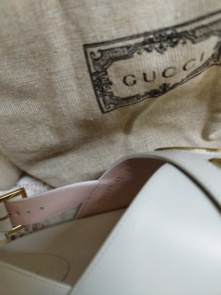 Sandalias Gucci Piel Blancas y Doradas
