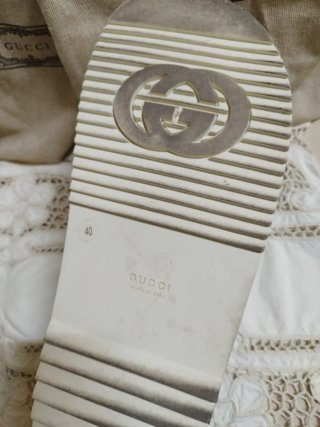 Sandalias Gucci Piel Blancas y Doradas