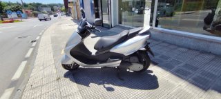 Yamaha Majesty 180cc Maxi Scooter Plata