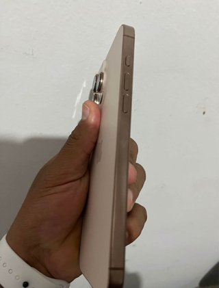 iPhone 16 Pro Max Dorado