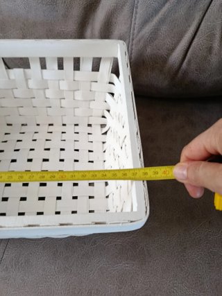 Cesta tejida a mano blanca Ikea