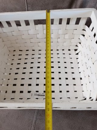 Cesta tejida a mano blanca Ikea