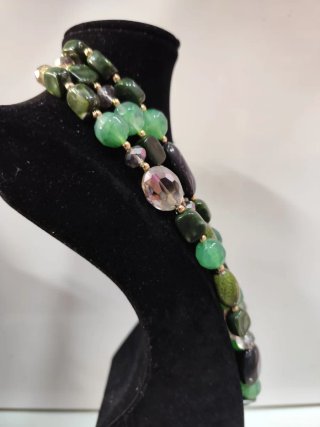 Bellissima collana girocollo pietre vetro