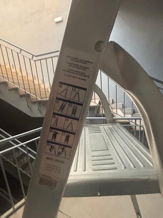 Escalera nueva aluminio 6 peldaños