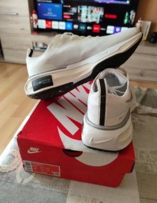 Nike Invencible Run 3 Blancas